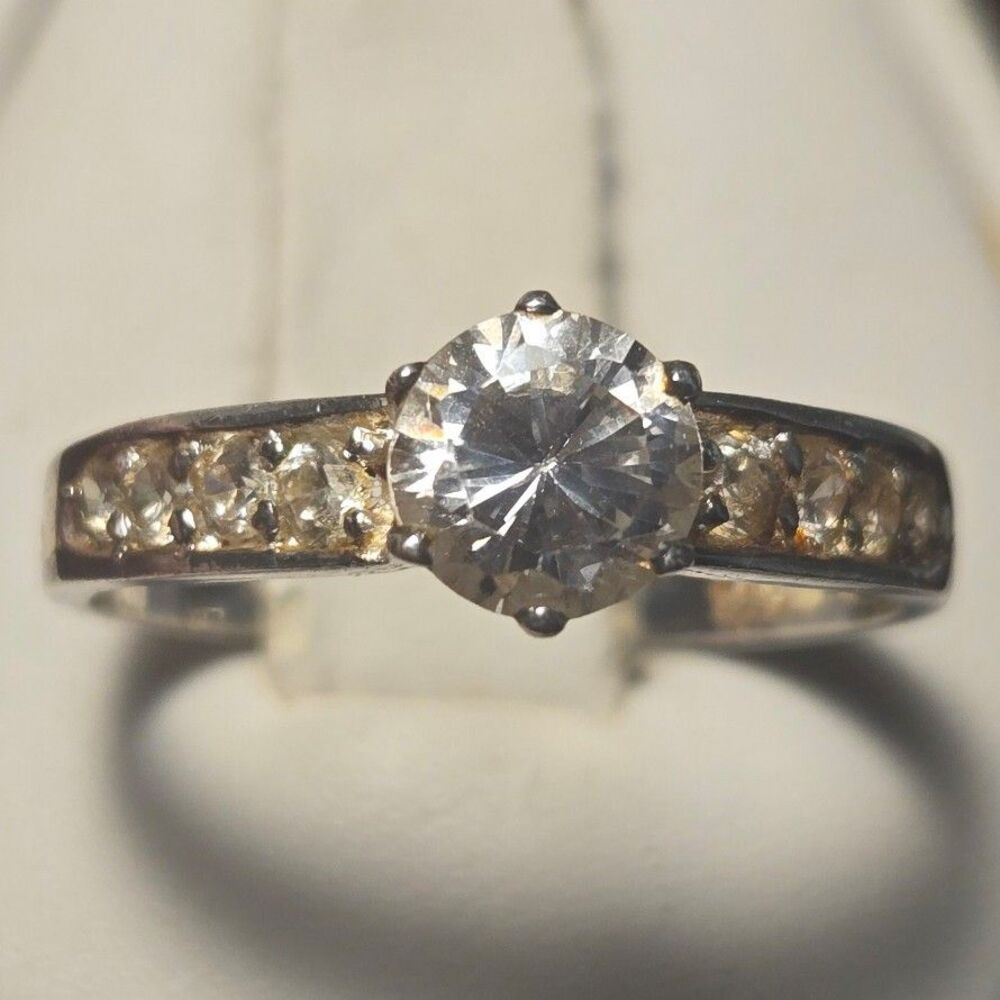 Sparkly band Vintage Sterling Silver Ring Sz 8